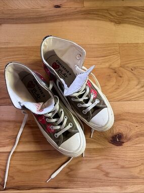 Conversely Garcia   Play Olive Green High-Top Sneakers with Red Heart Accents